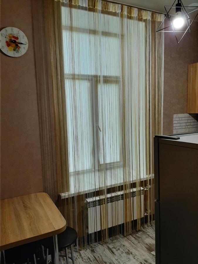 1 Stop From Railway Station Apartment Kiev Ngoại thất bức ảnh